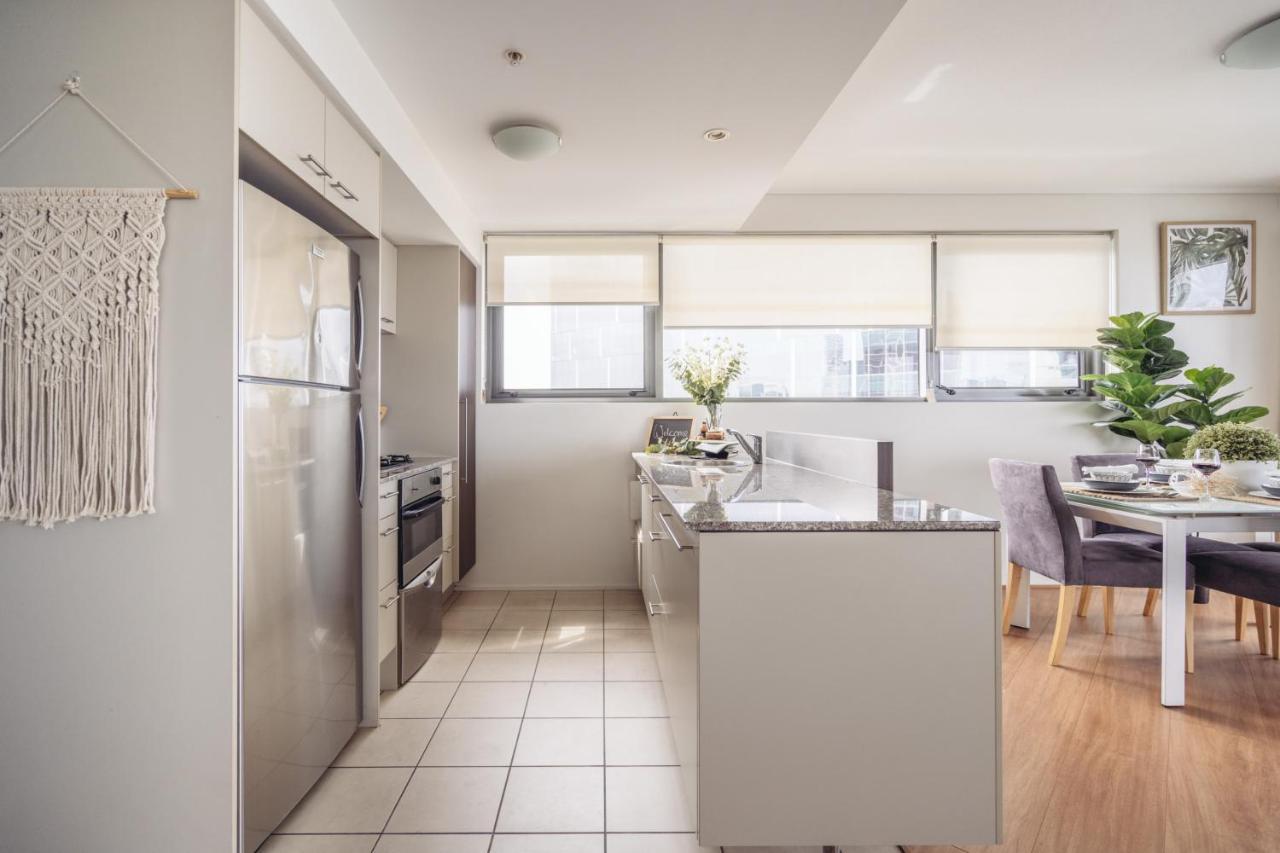 Sky Homes On Queen - Cbd Apartment *